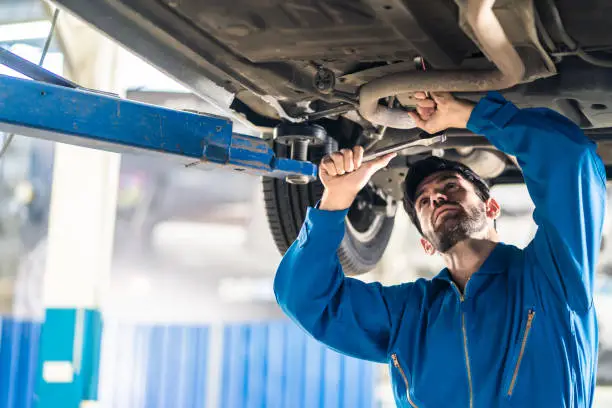 Trusted Car Mechanics in Avondale for Reliable Auto Repairs & Servicing