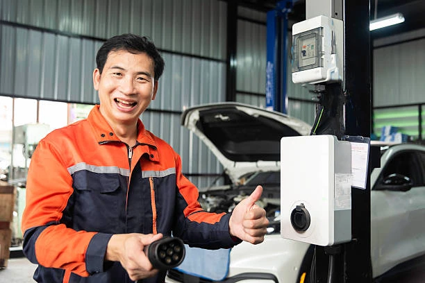 Hybrid Battery Health Check: What Does a Mechanic Actually Test?